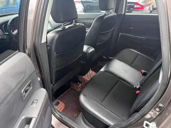 Peugeot 4008 2013