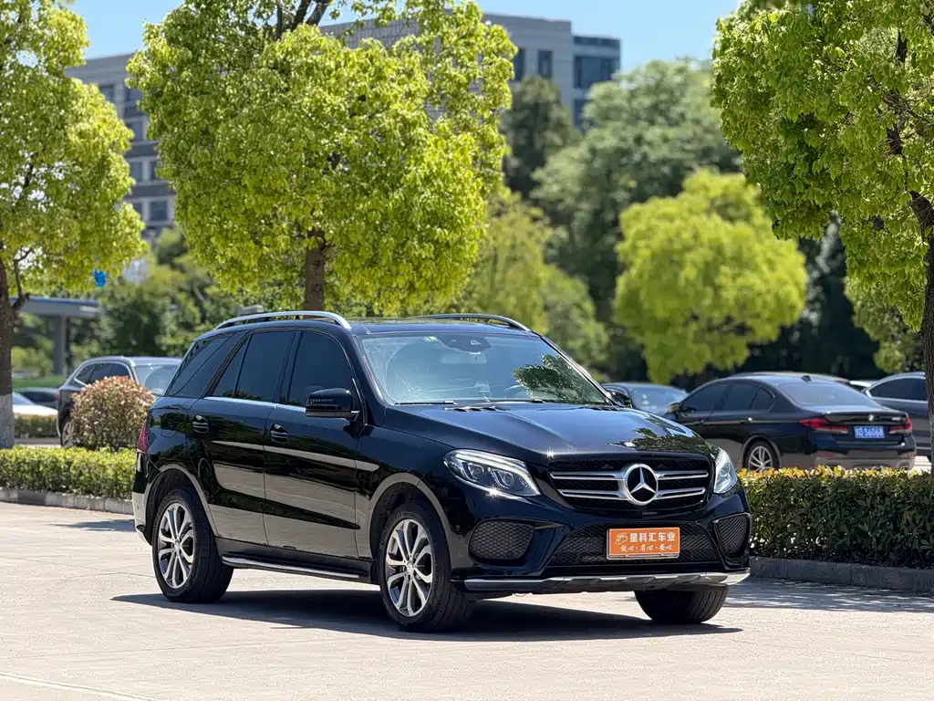 Mercedes-Benz GLE 2017 — фото 3