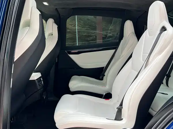 Tesla Model X 2016