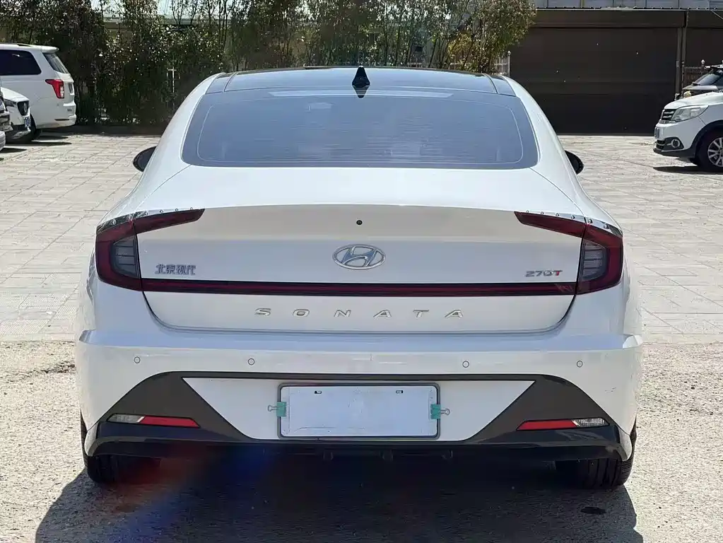 Hyundai Sonata 2022 — фото 9