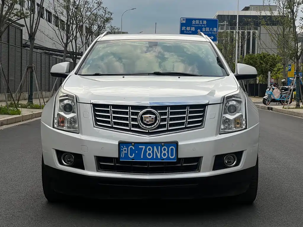 Cadillac SRX 2015 — фото 2