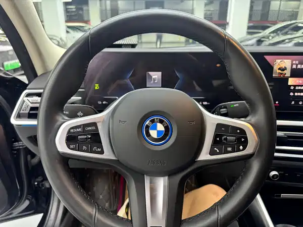 BMW i3 2024
