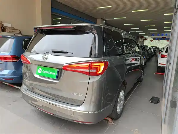 Buick GL8 2018