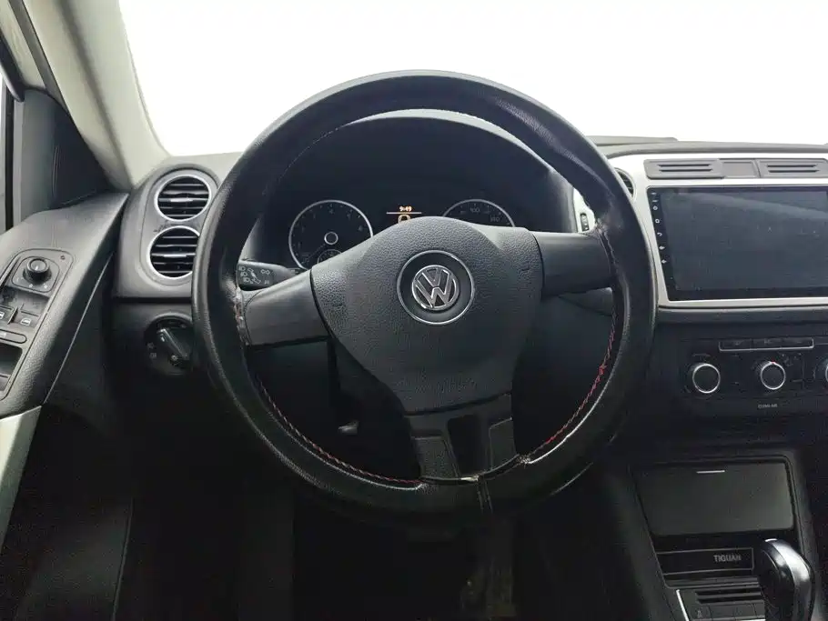 Volkswagen Tiguan 2017 — фото 15