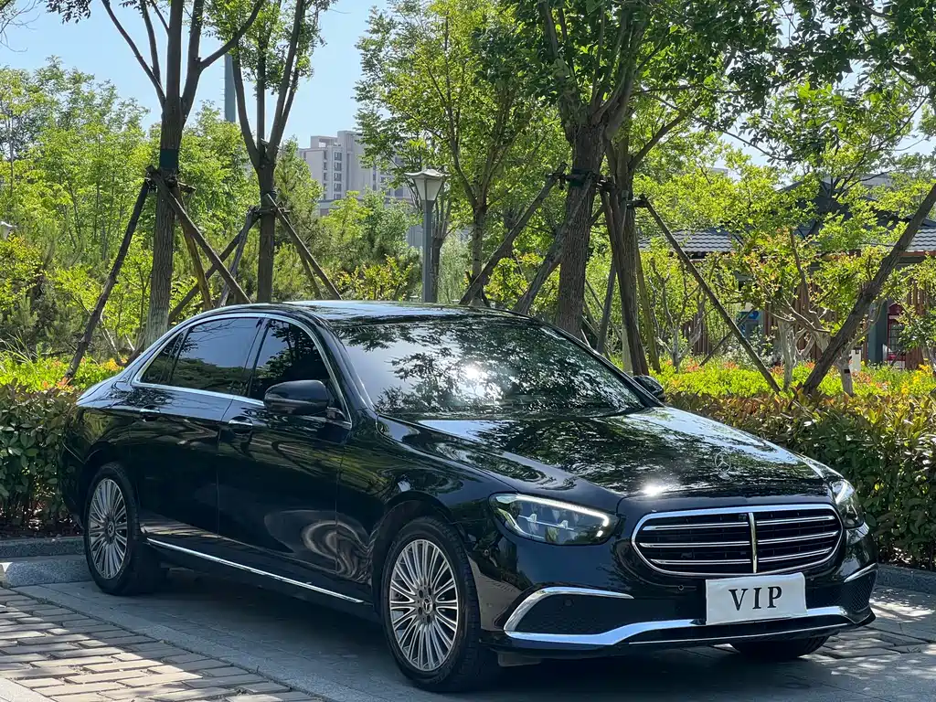 Mercedes-Benz E-Class 2023 — фото 3