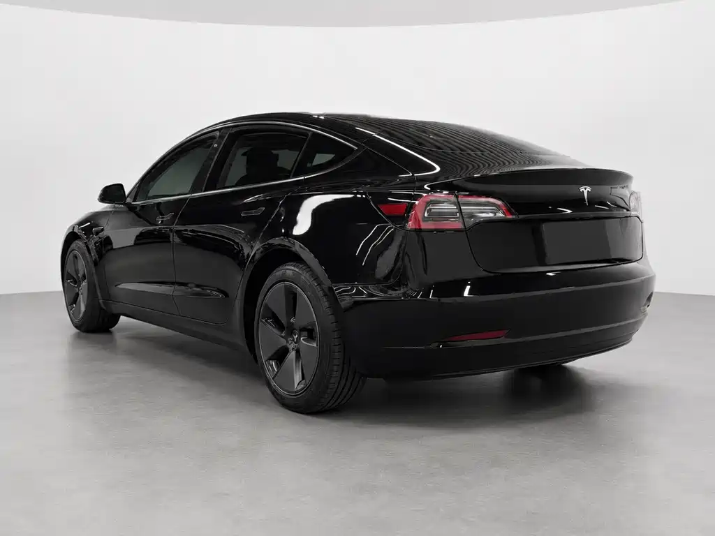 Tesla Model 3 2022 — фото 7