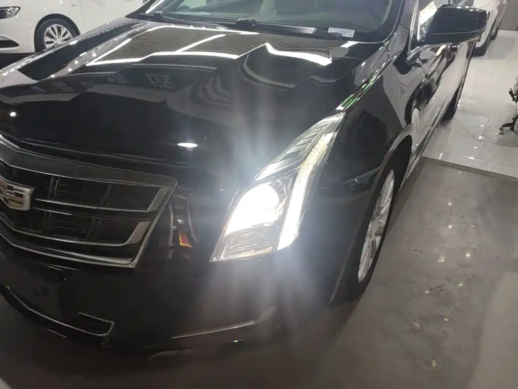 Cadillac XTS 2016 — фото 24
