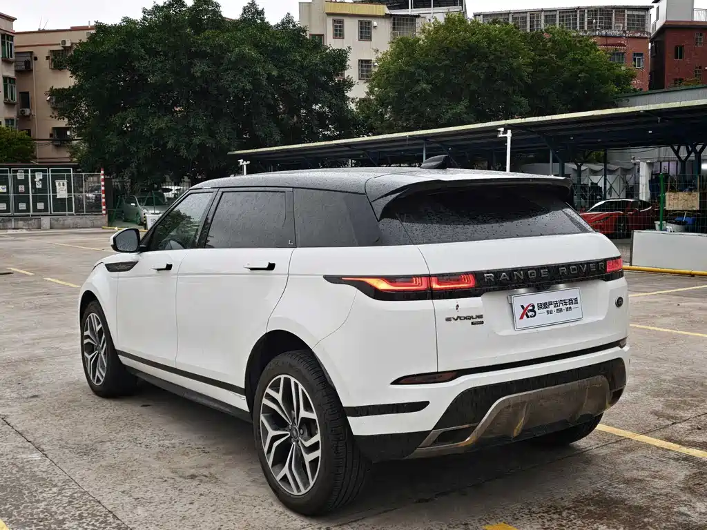 Land Rover Evoque 2024 — фото 4