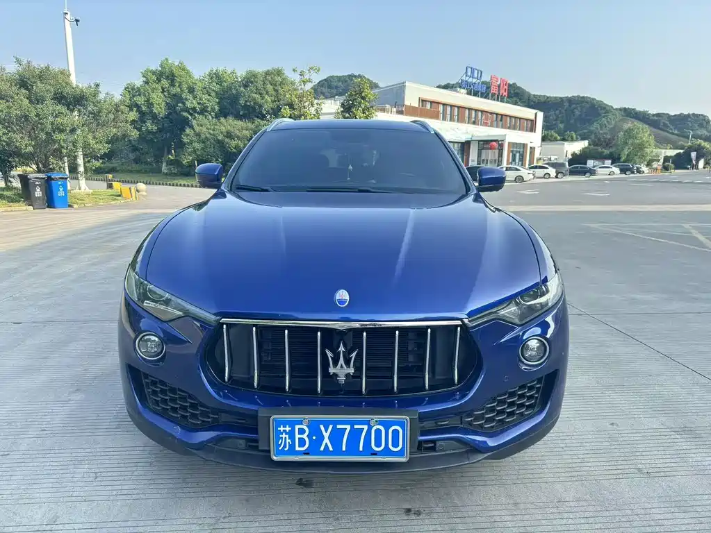 Maserati Levante 2018 — фото 1
