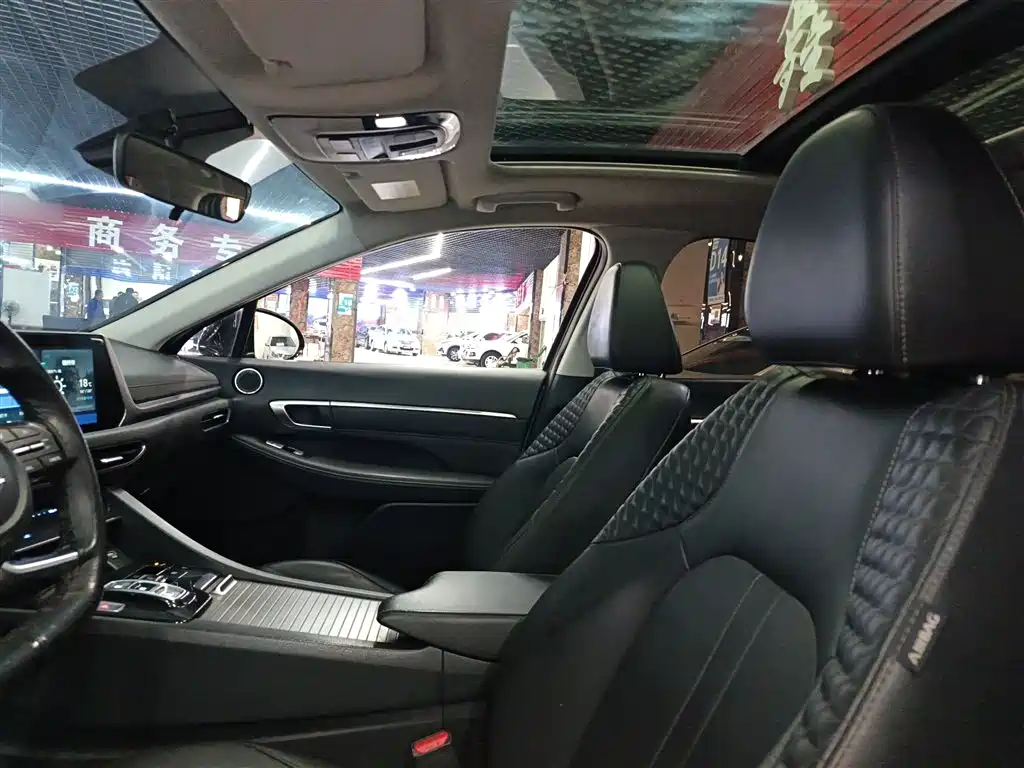 Hyundai Sonata 2020 — фото 14