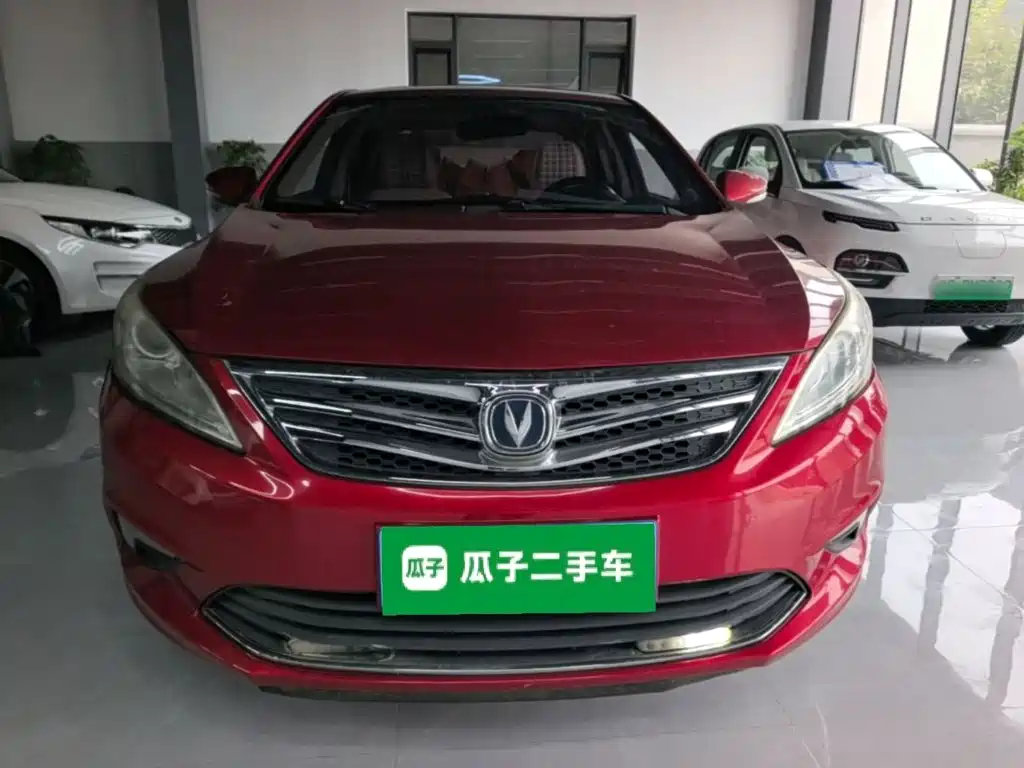 Changan Eado 2016 — фото 3