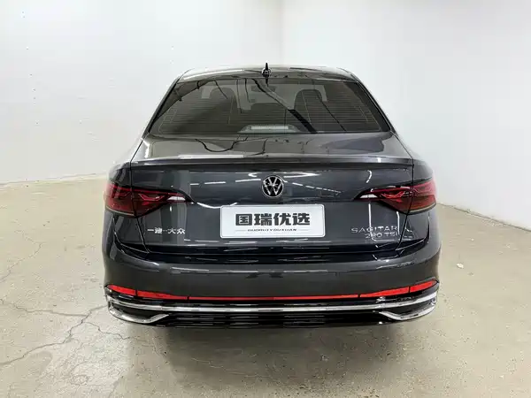 Volkswagen Sagitar 2022