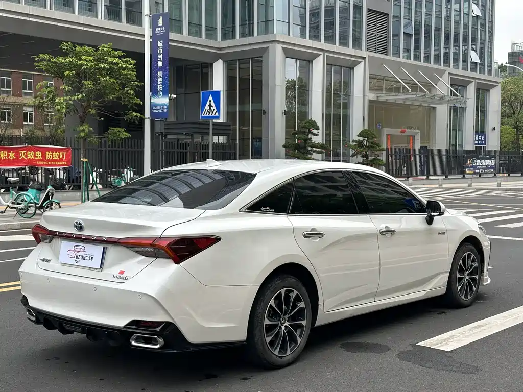Toyota Avalon 2022 — фото 14