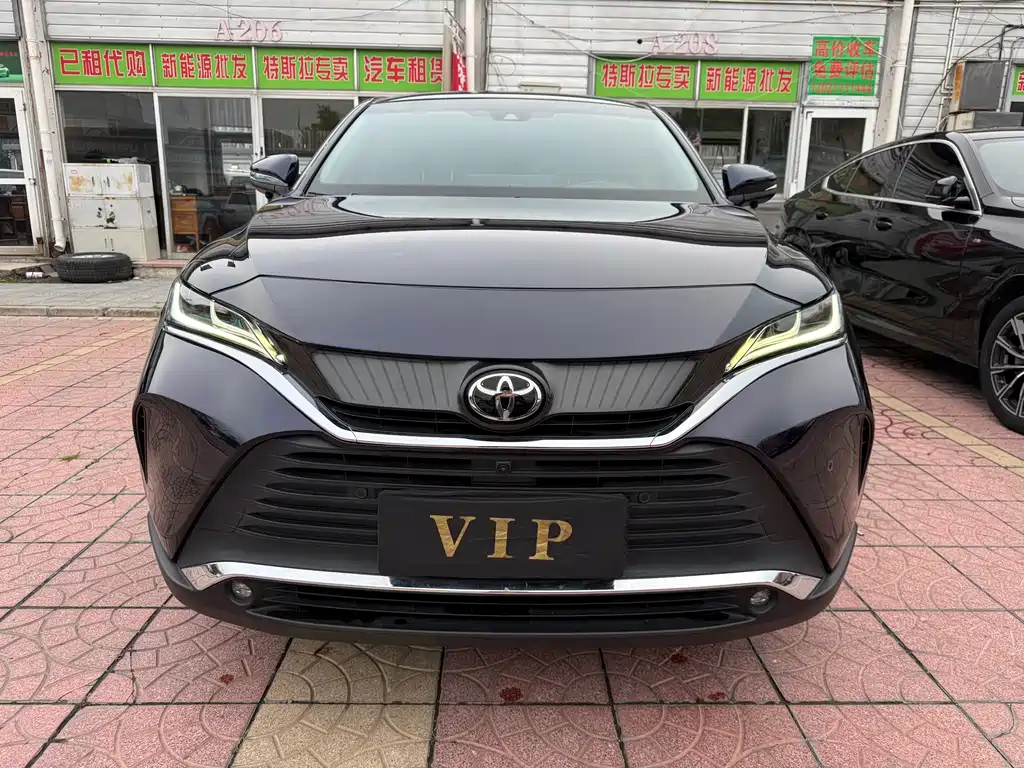 Toyota Harrier 2022 — фото 2