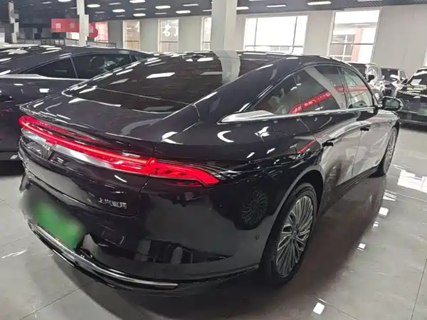 Buick Zhijing L7 2025