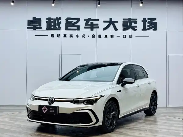 Volkswagen Golf 2024