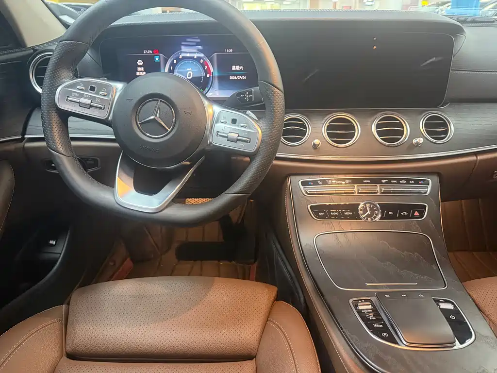 Mercedes-Benz E-Class 2020 — фото 8
