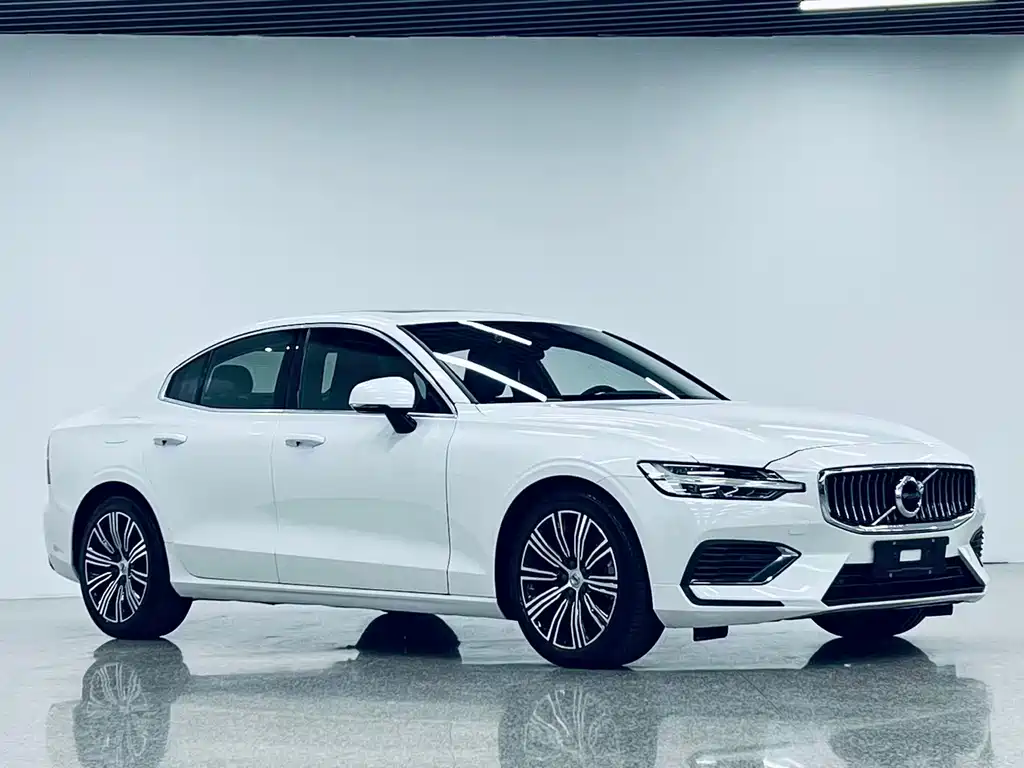 Volvo S60 PHEV 2020 — фото 3