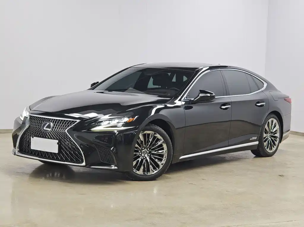 Lexus LS 2018 — фото 1