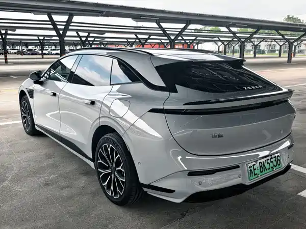 Zeekr 007GT 2025