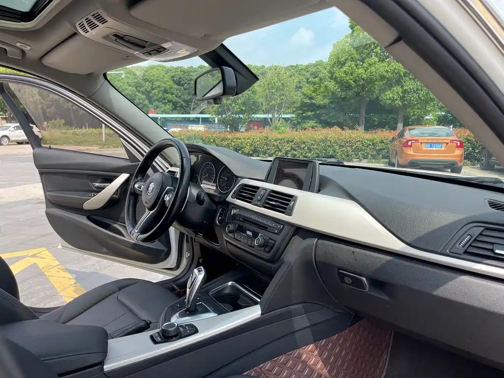 BMW 3 Series 2015