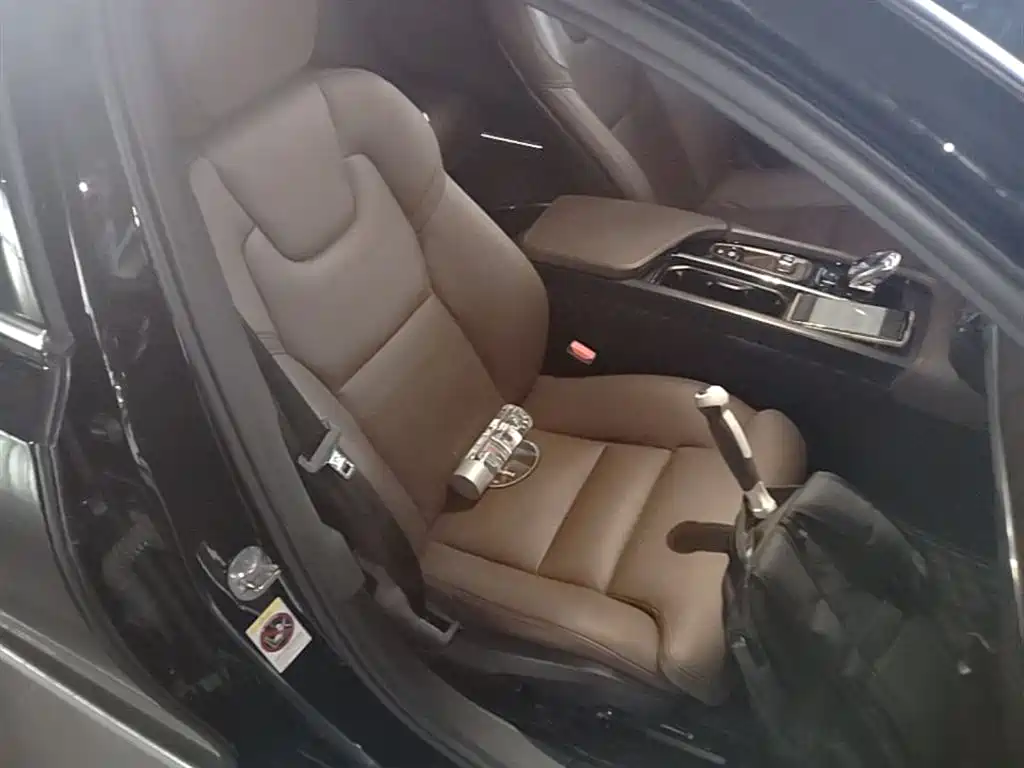 Volvo S90 2023 — фото 25
