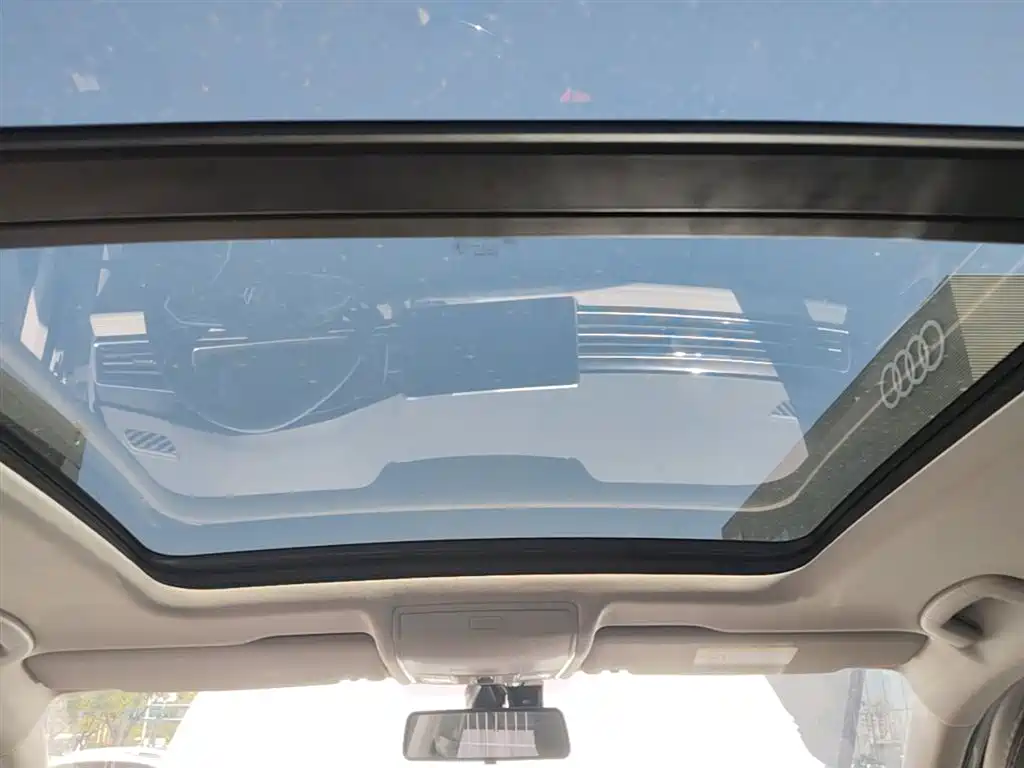 Volkswagen Tiguan L 2023 — фото 25