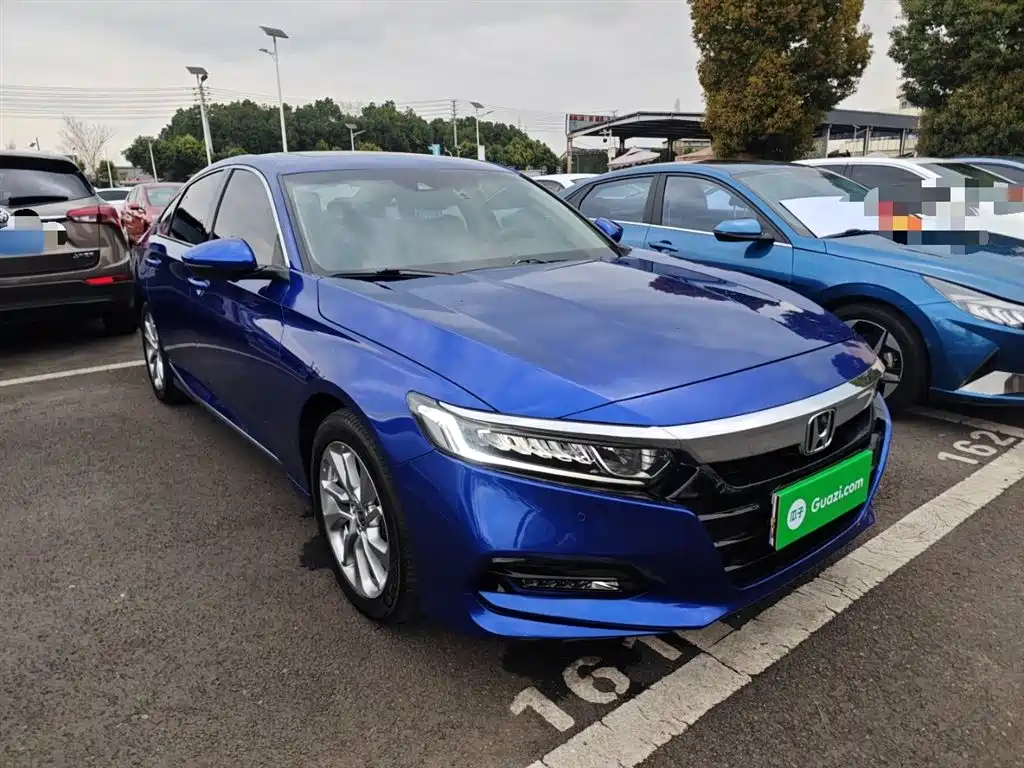 Honda Accord 2018 — фото 23