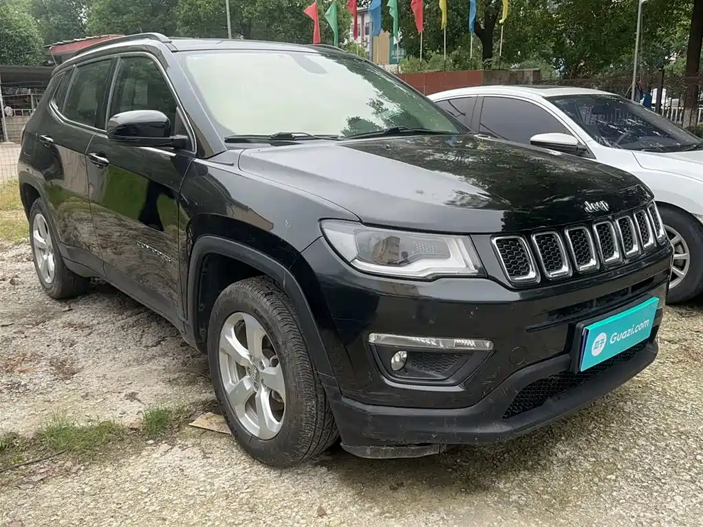 Jeep Compass 2018 — фото 3