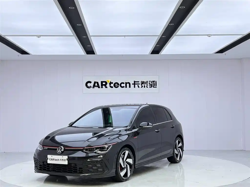 Volkswagen Golf GTI 2025