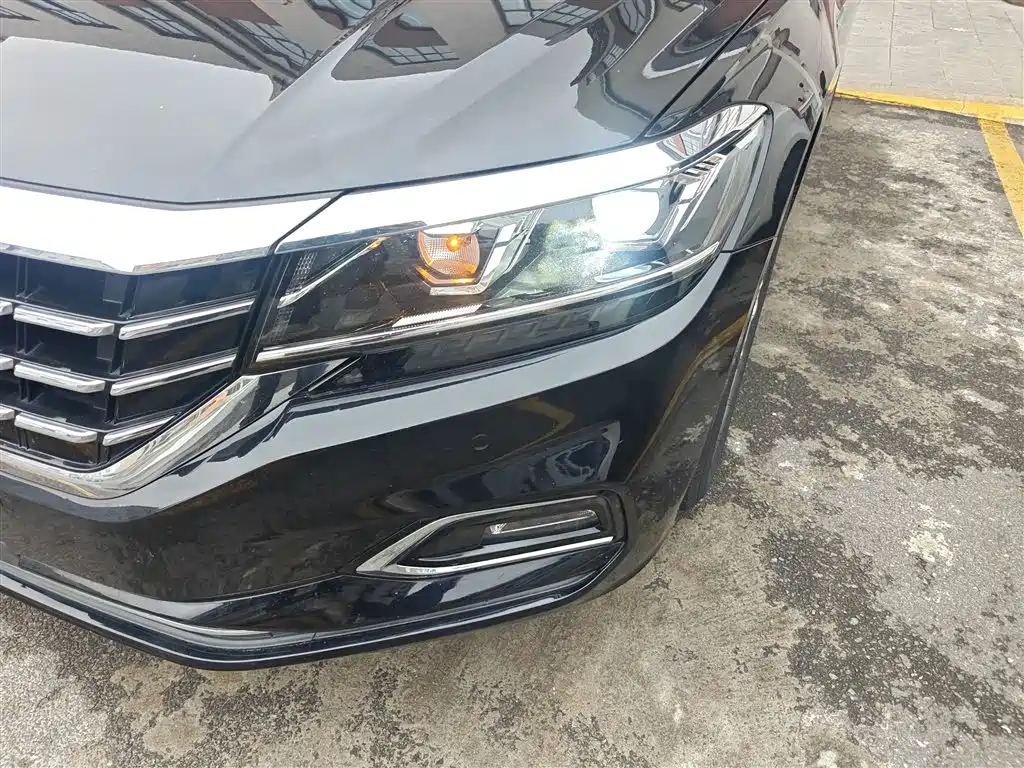 Volkswagen Passat 2019 — фото 18