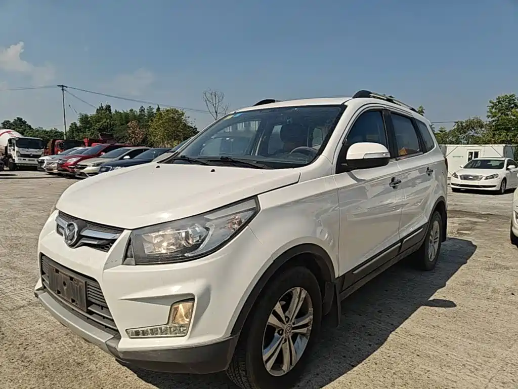 BAIC Huansu S3 2015 — фото 2