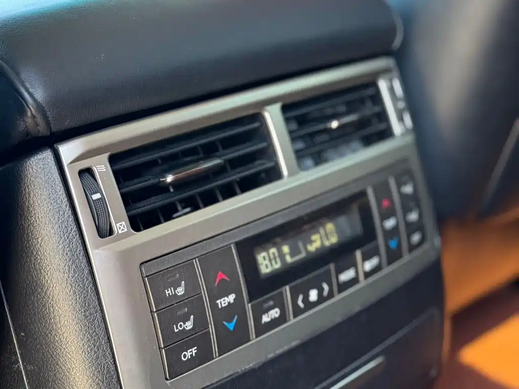 Lexus LX 2014 — фото 12