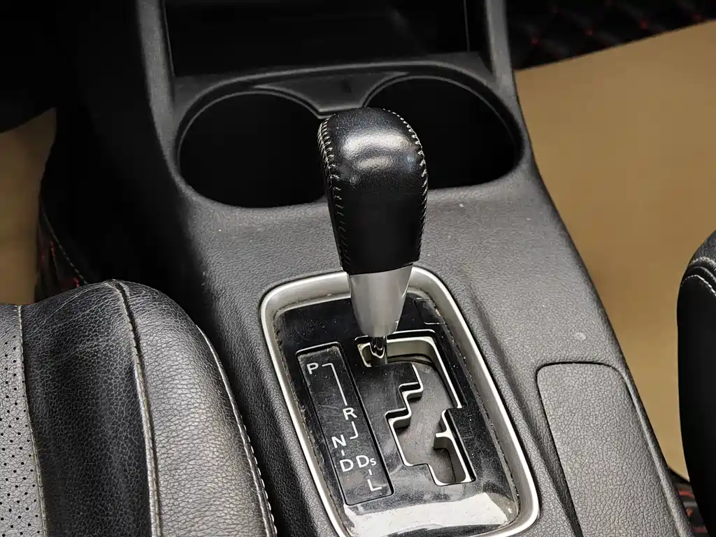 Mitsubishi Outlander 2014 — фото 18