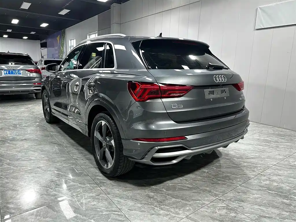 Audi Q3 2022 — фото 4
