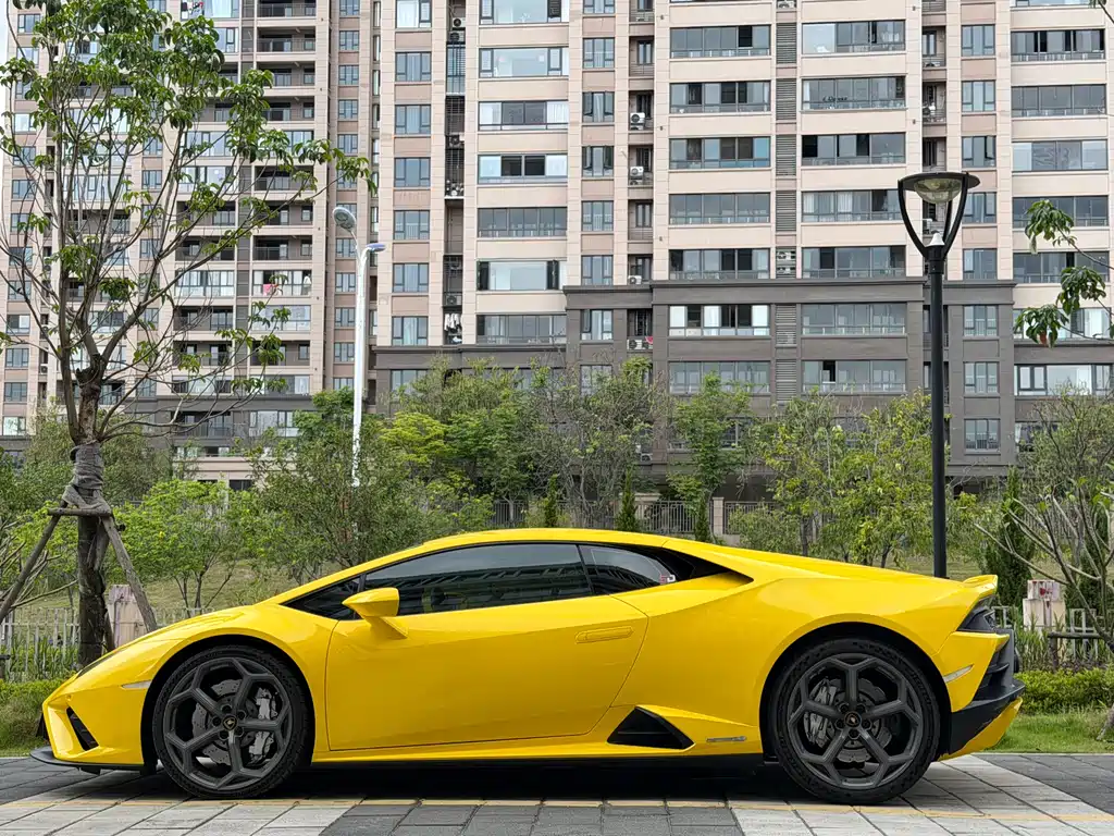 Lamborghini Huracán 2020 — фото 4