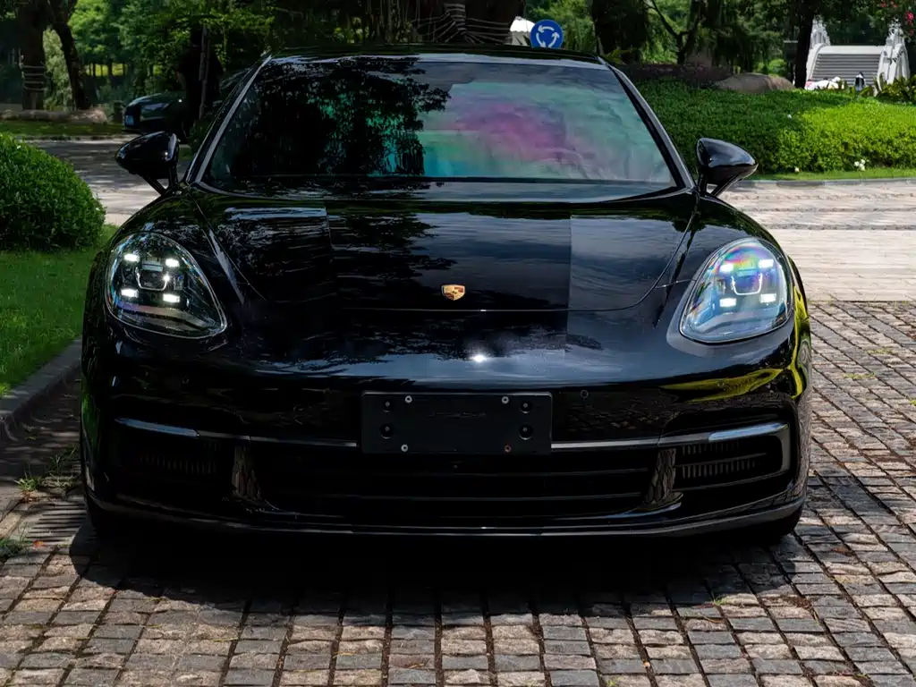 Porsche Panamera 2019 — фото 2