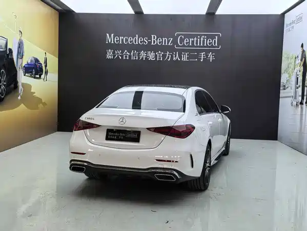 Mercedes-Benz C-Class 2024