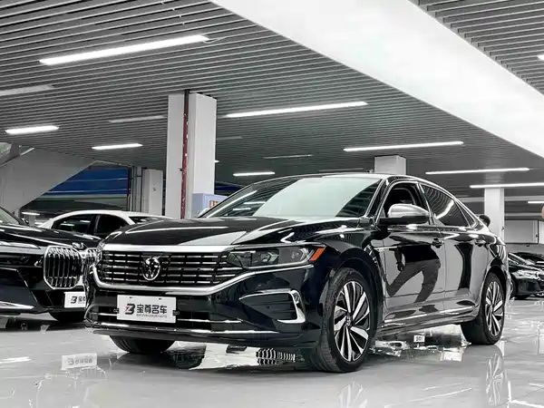 Volkswagen Passat 2024