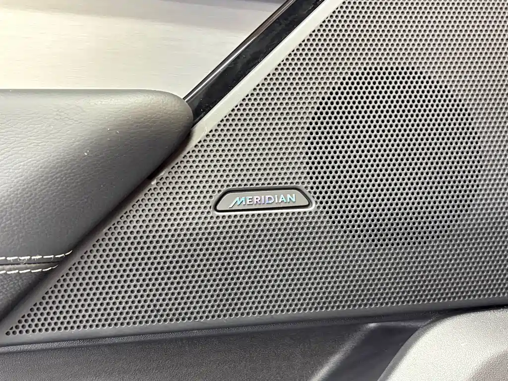 Land Rover Velar 2020 — фото 10