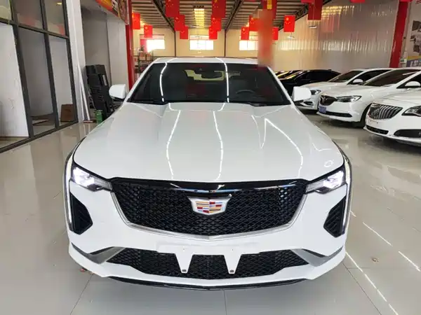 Cadillac CT4 2021