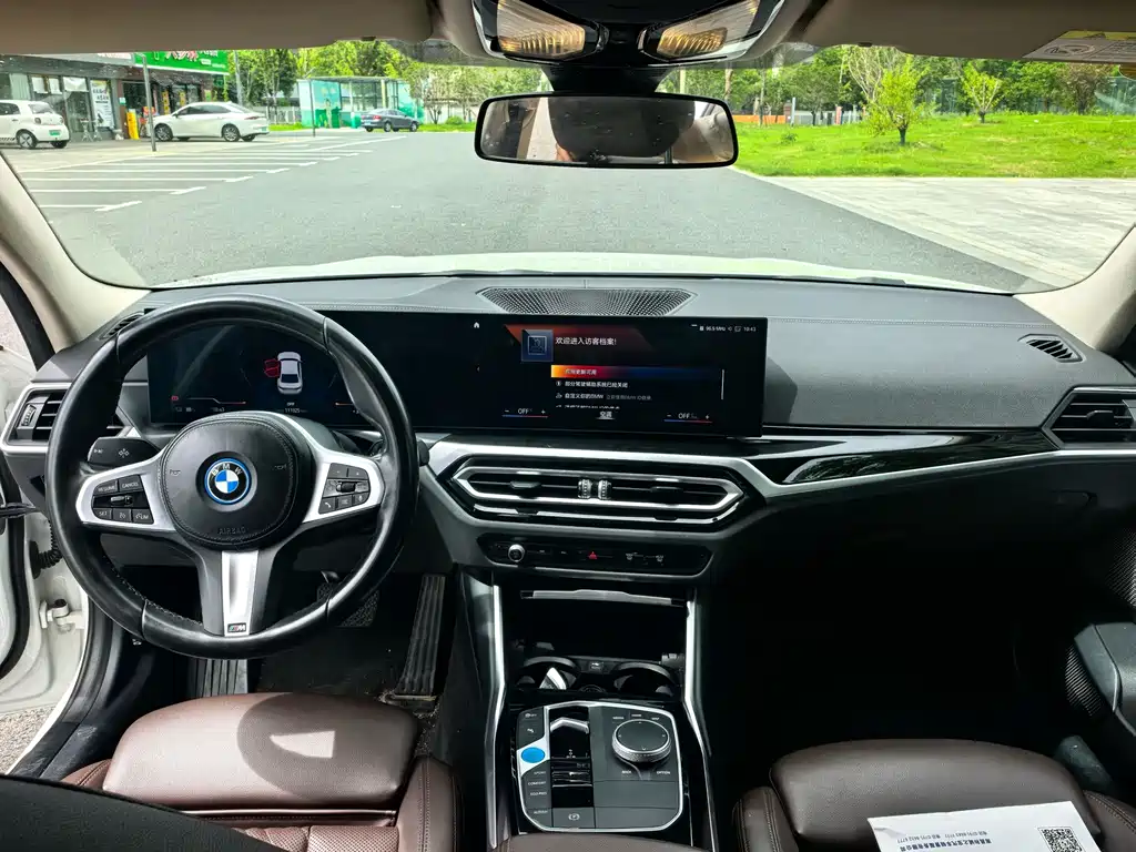 BMW i3 2022 — фото 5