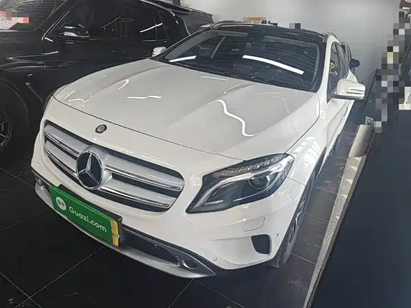 Mercedes-Benz GLA 2016
