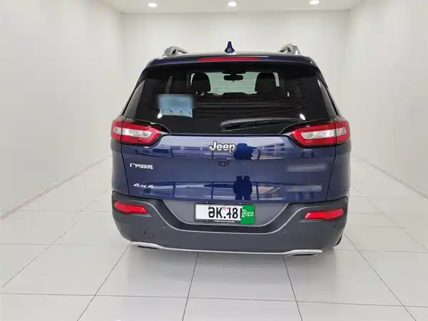 Jeep Cherokee 2016