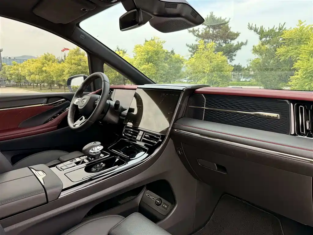 GAC Motor Trumpchi M8 2025 — фото 20
