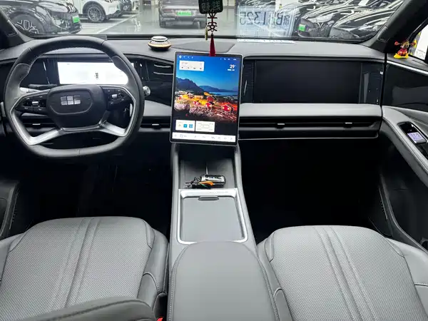 Geely Galaxy L7 2025