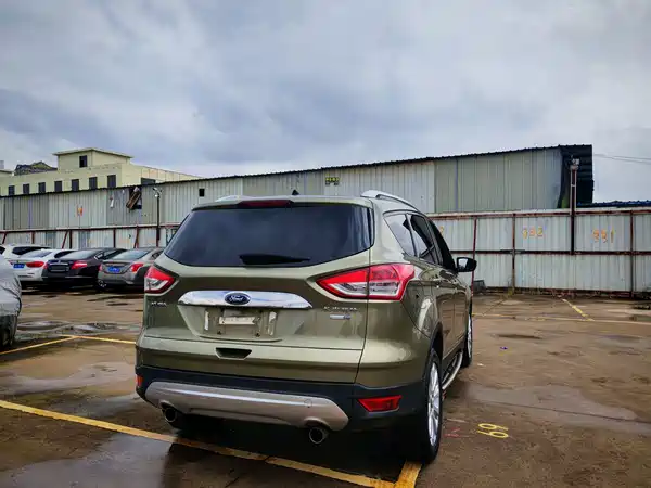 Ford Kuga 2015