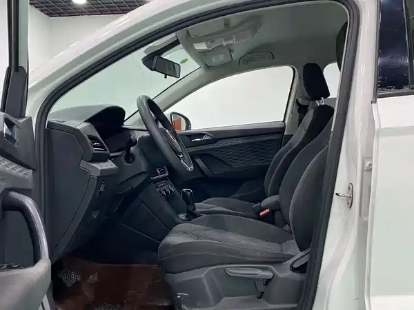 Volkswagen Tharu 2023
