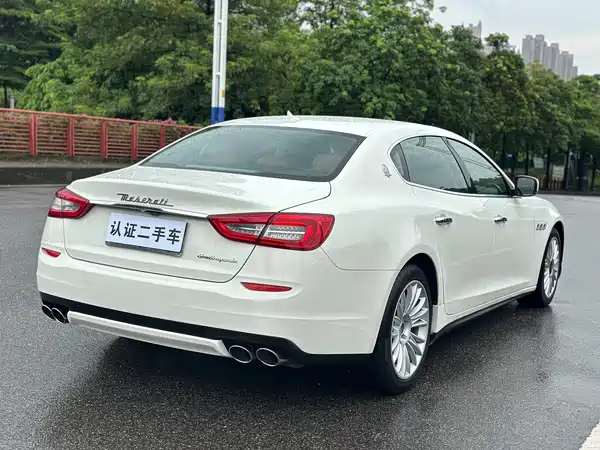 Maserati Quattroporte 2014