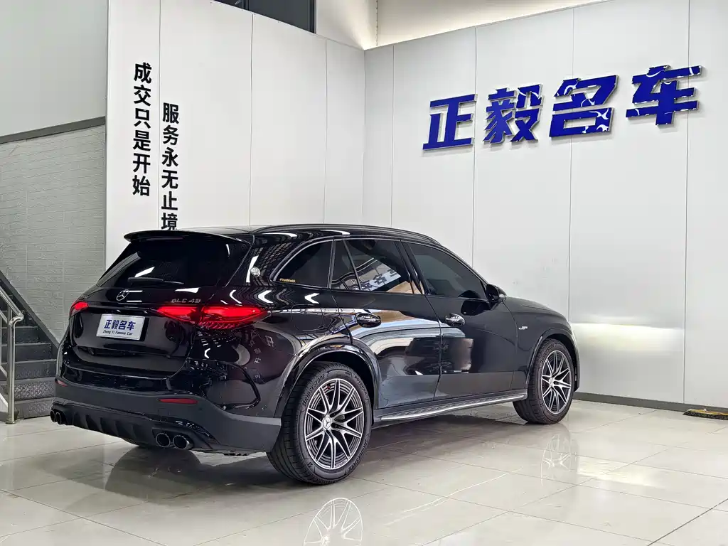 Mercedes-Benz GLC AMG 2024 — фото 14